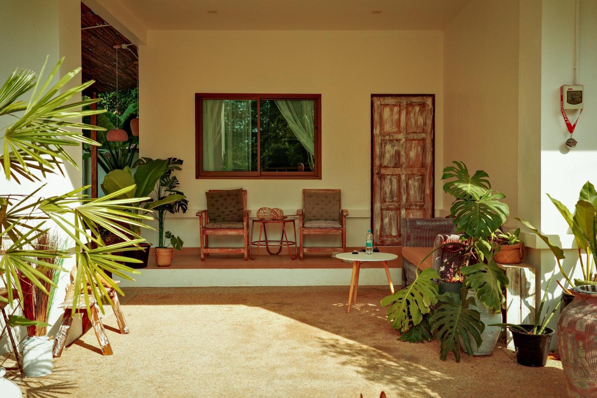 Beachfront Pool Villa Pantai Kamala Bagian luar foto