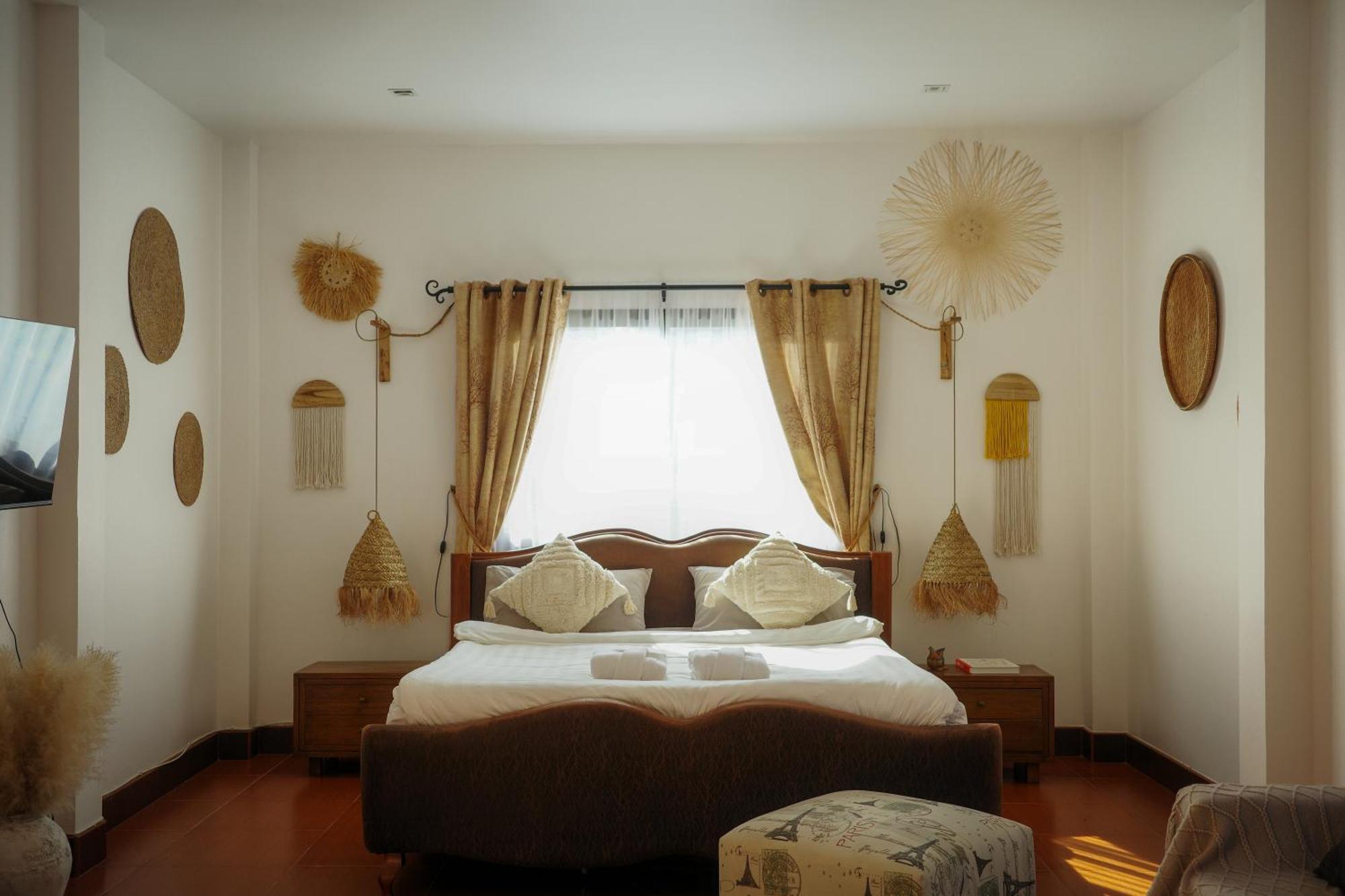Beachfront Pool Villa Pantai Kamala Bagian luar foto