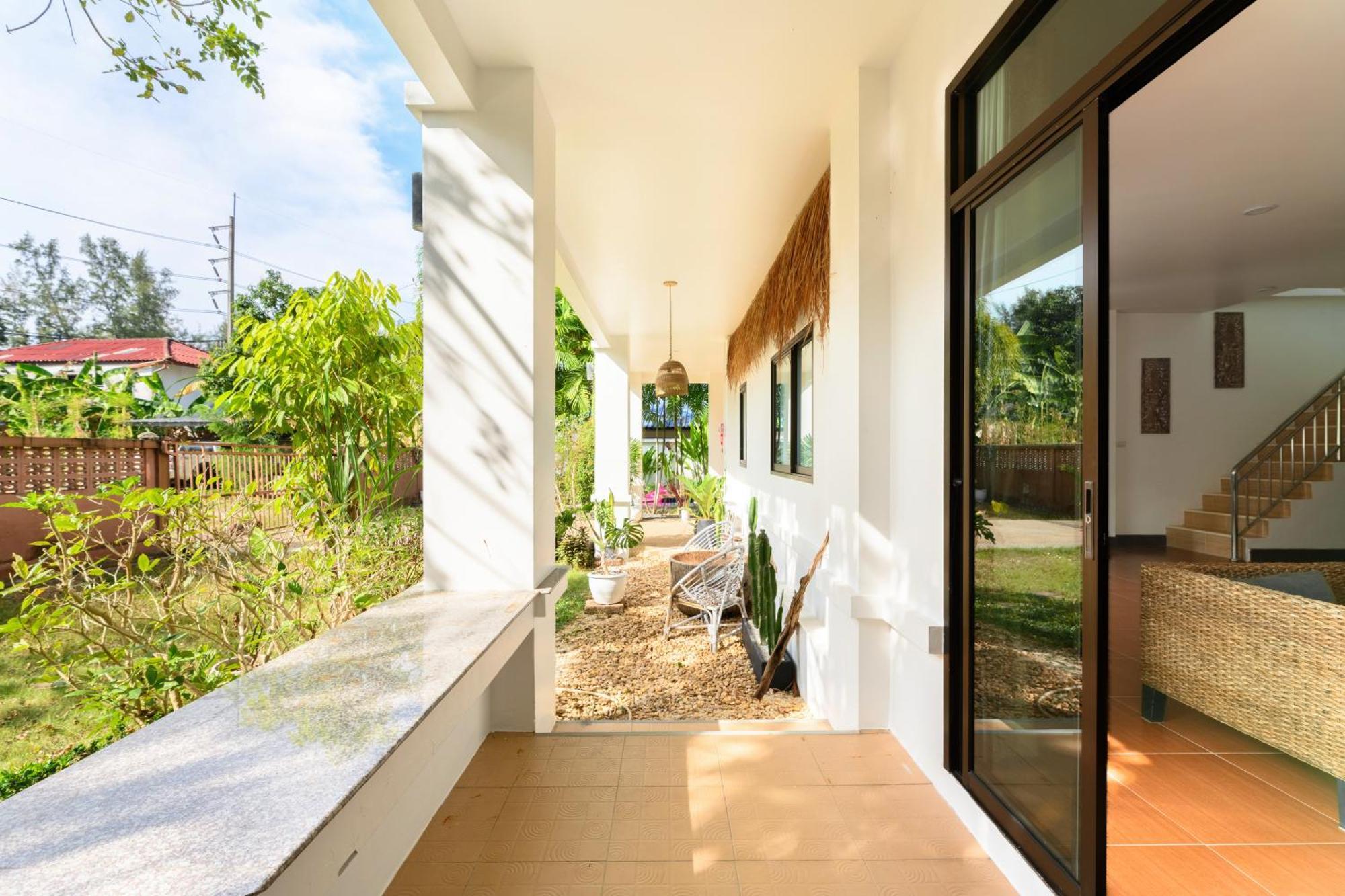 Beachfront Pool Villa Pantai Kamala Bagian luar foto