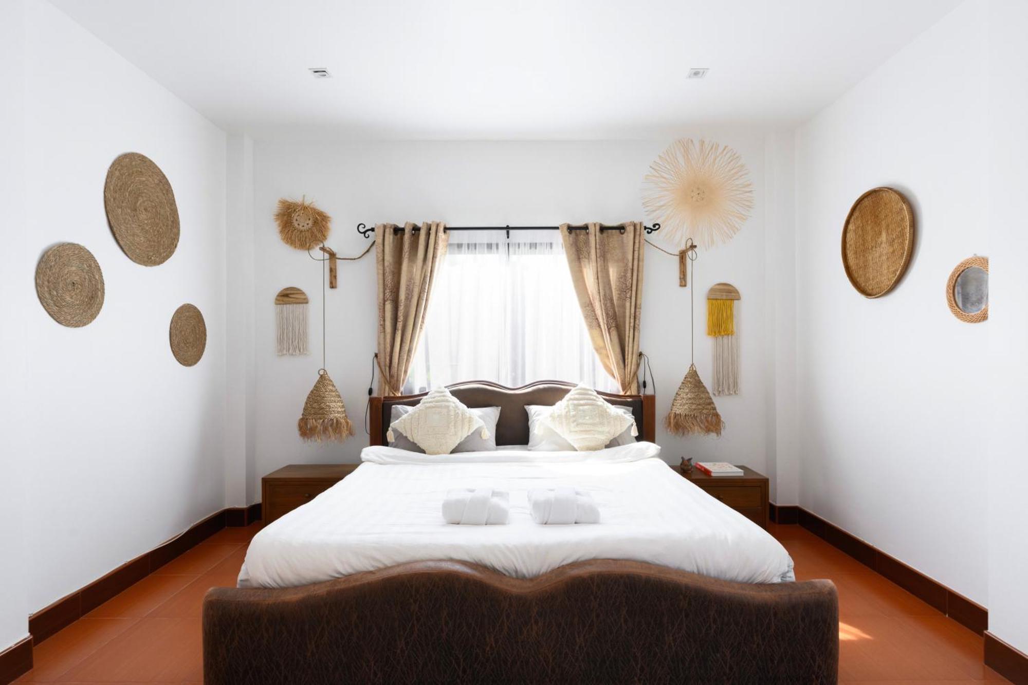 Beachfront Pool Villa Pantai Kamala Bagian luar foto