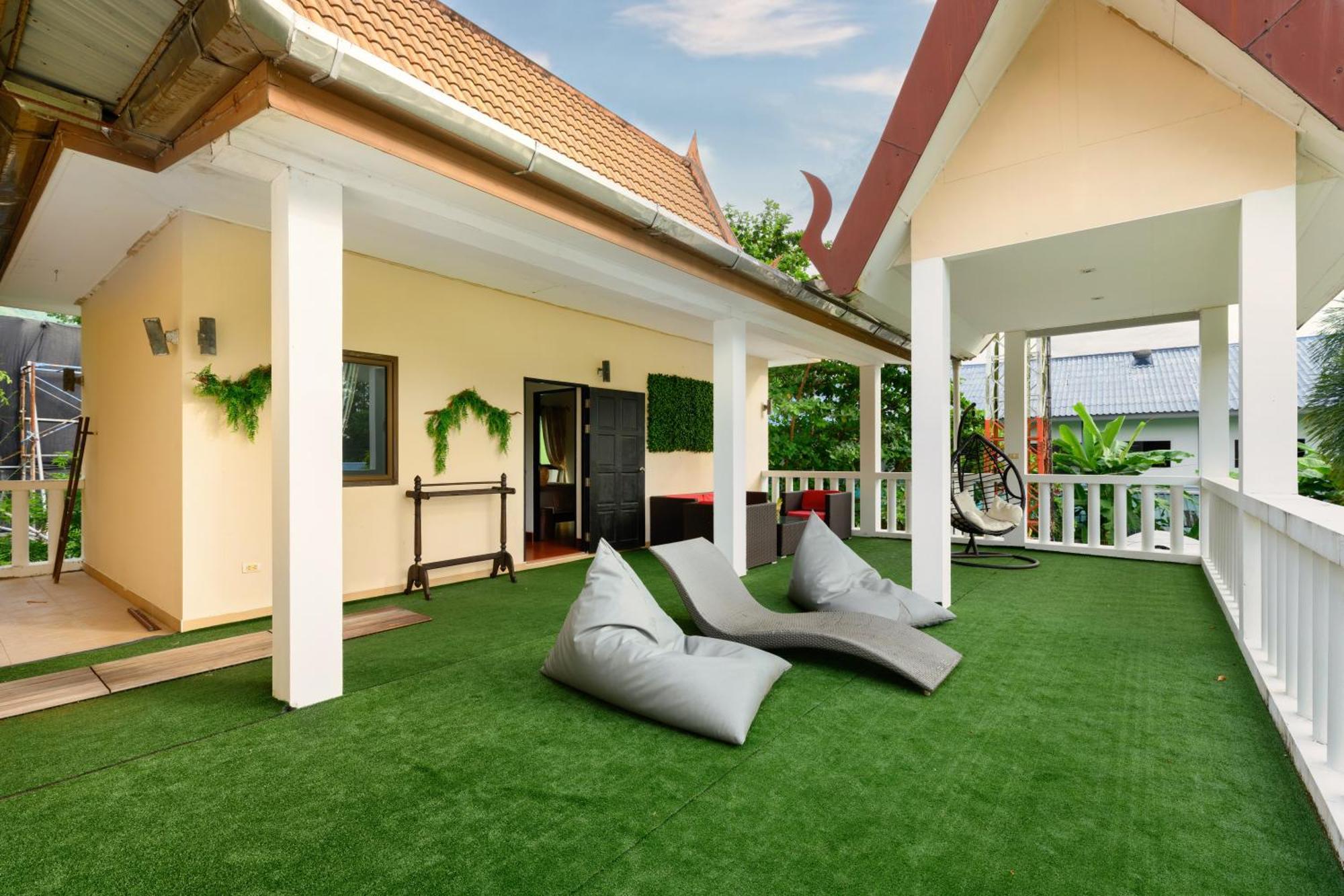 Beachfront Pool Villa Pantai Kamala Bagian luar foto