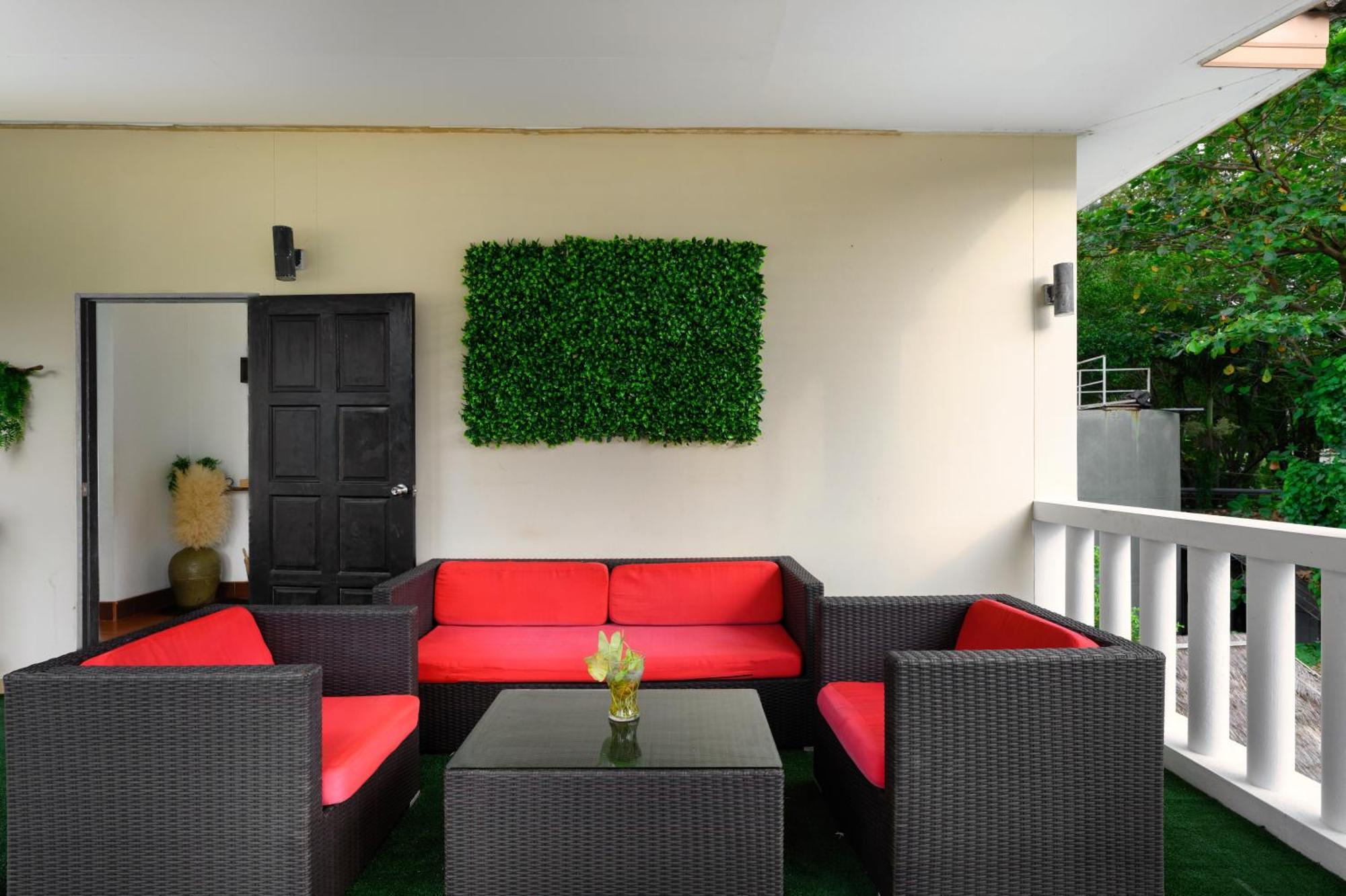 Beachfront Pool Villa Pantai Kamala Bagian luar foto