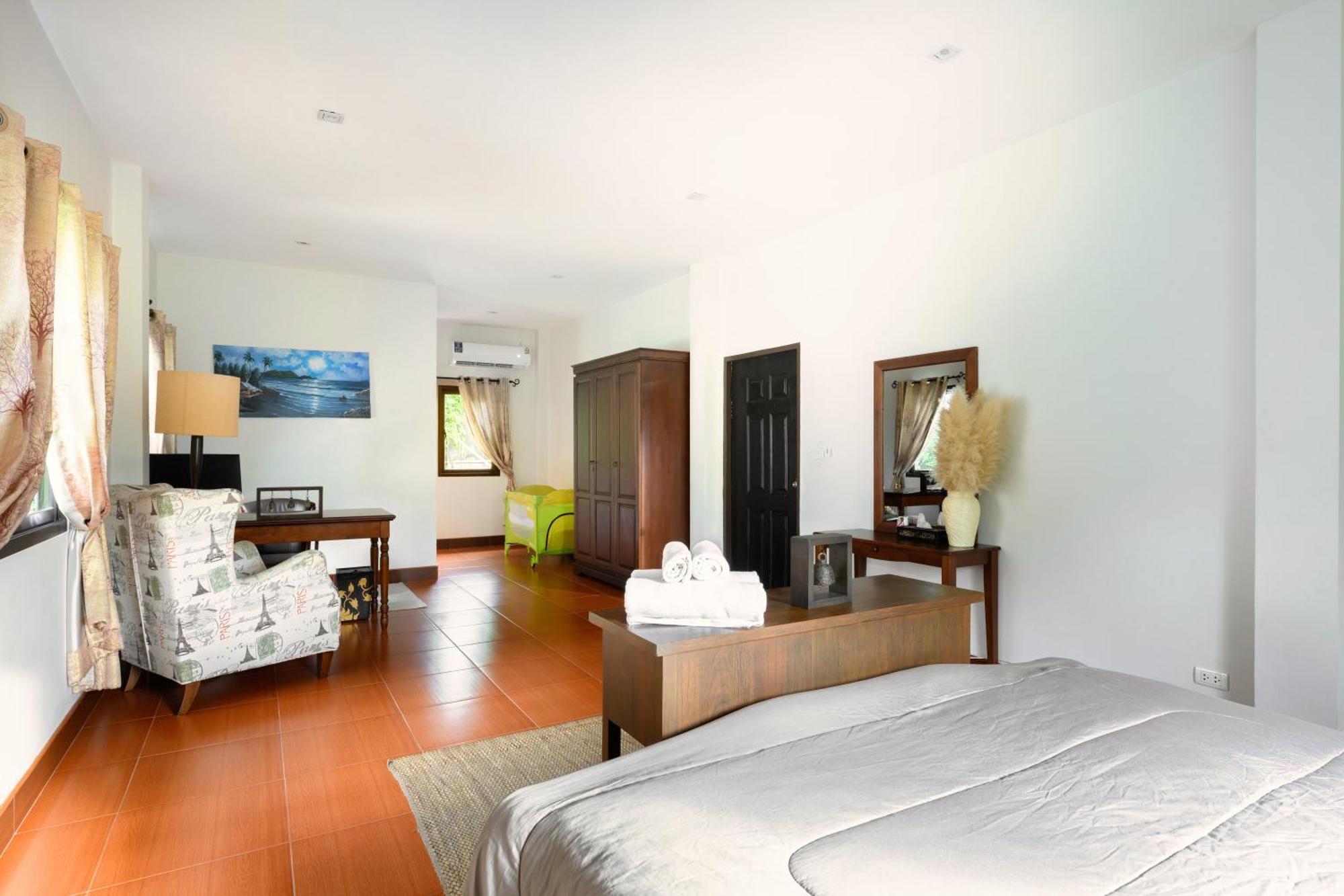 Beachfront Pool Villa Pantai Kamala Bagian luar foto